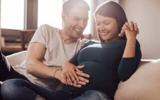 Por qué es bueno hablarle al bebito cuando está en el vientre de mamá